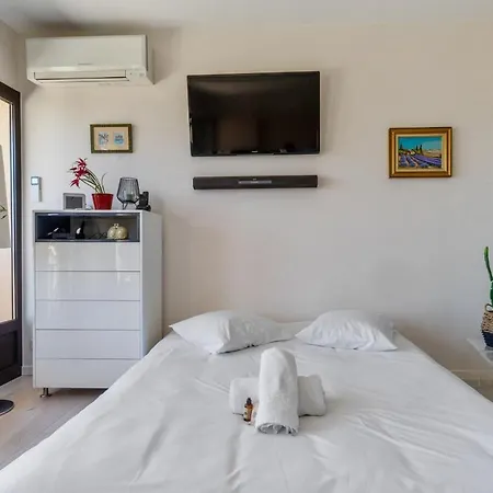 Appartement Ganteaume - Welkeys Cassis Exterior photo